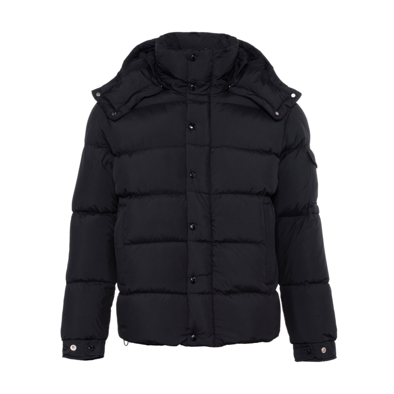 G*u*i down coat